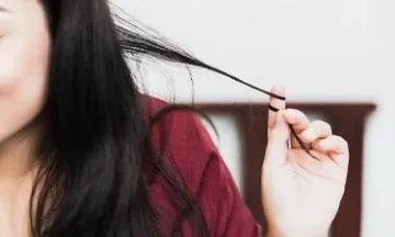 CONFESSIONS OF A COMPULSIVE HAIR PULLER